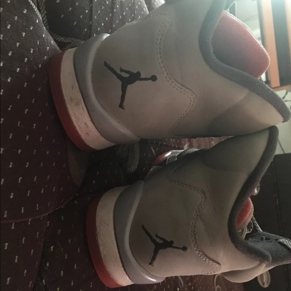 Jordan Retro 5 “hot Lava” Wolf Grey/infared